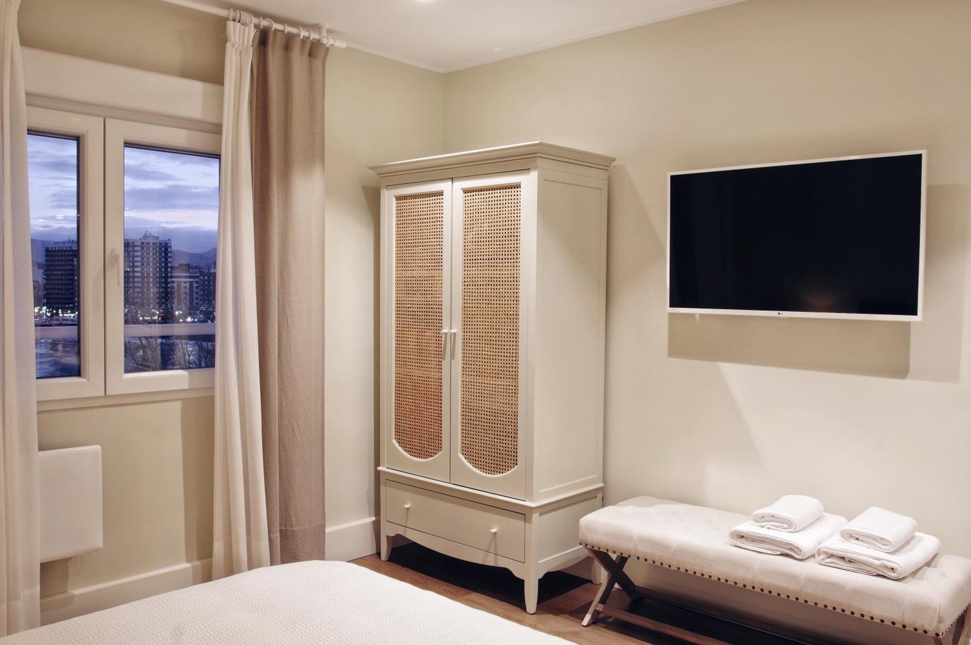 Apartamentos Bahia San Lorenzo Gijón Dış mekan fotoğraf